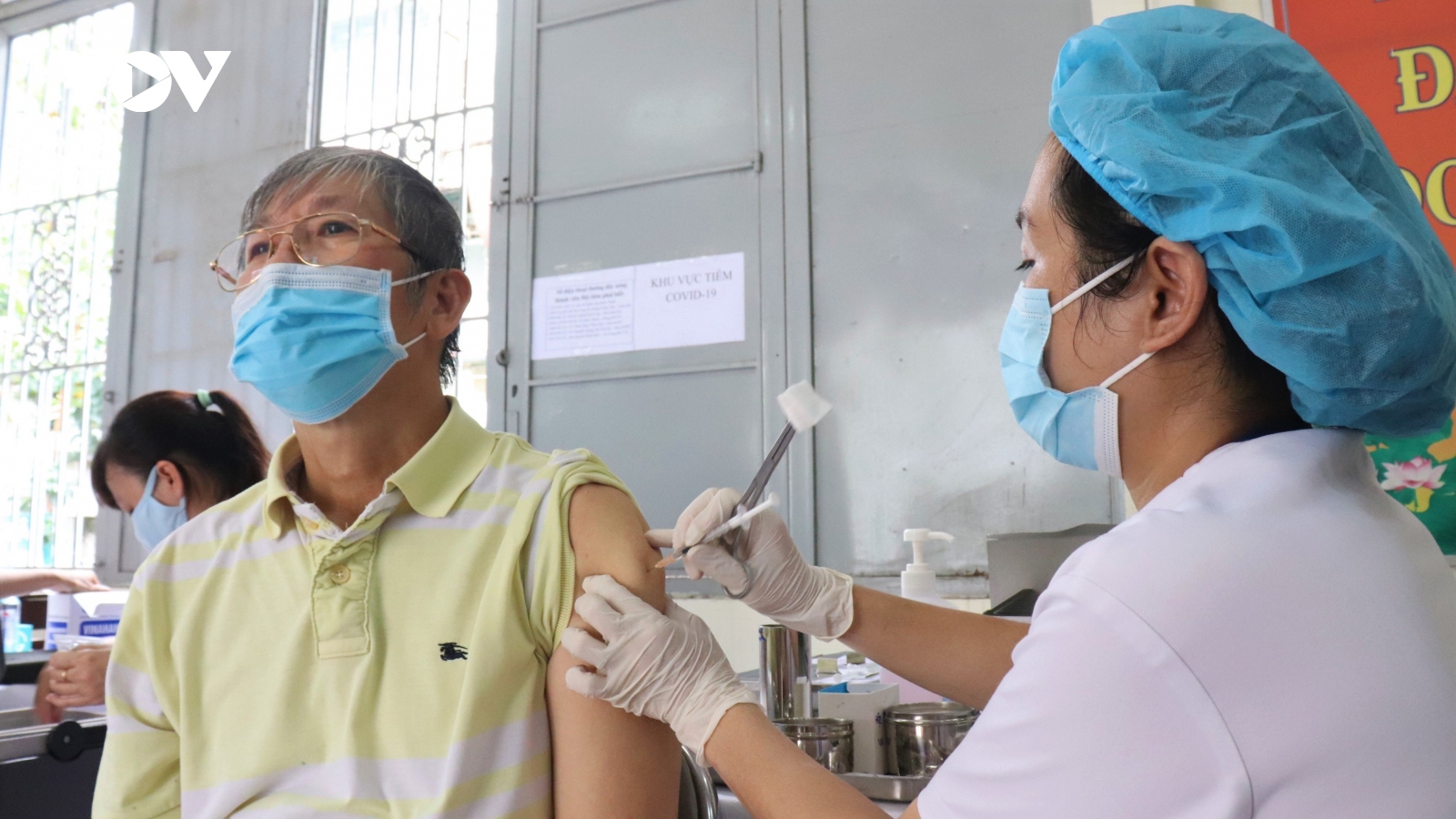 Người dân TP.HCM không tiêm vaccine Covid-19 phải ký cam kết, chịu trách nhiệm